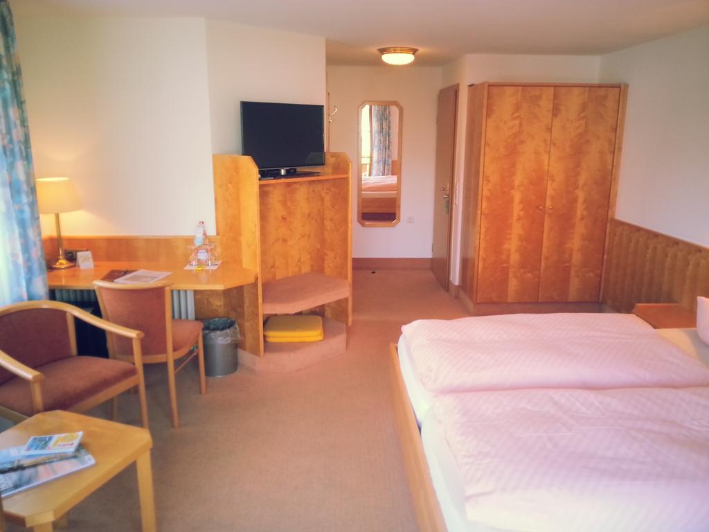 Hotel Seewirt Nonnenhorn Oda fotoğraf