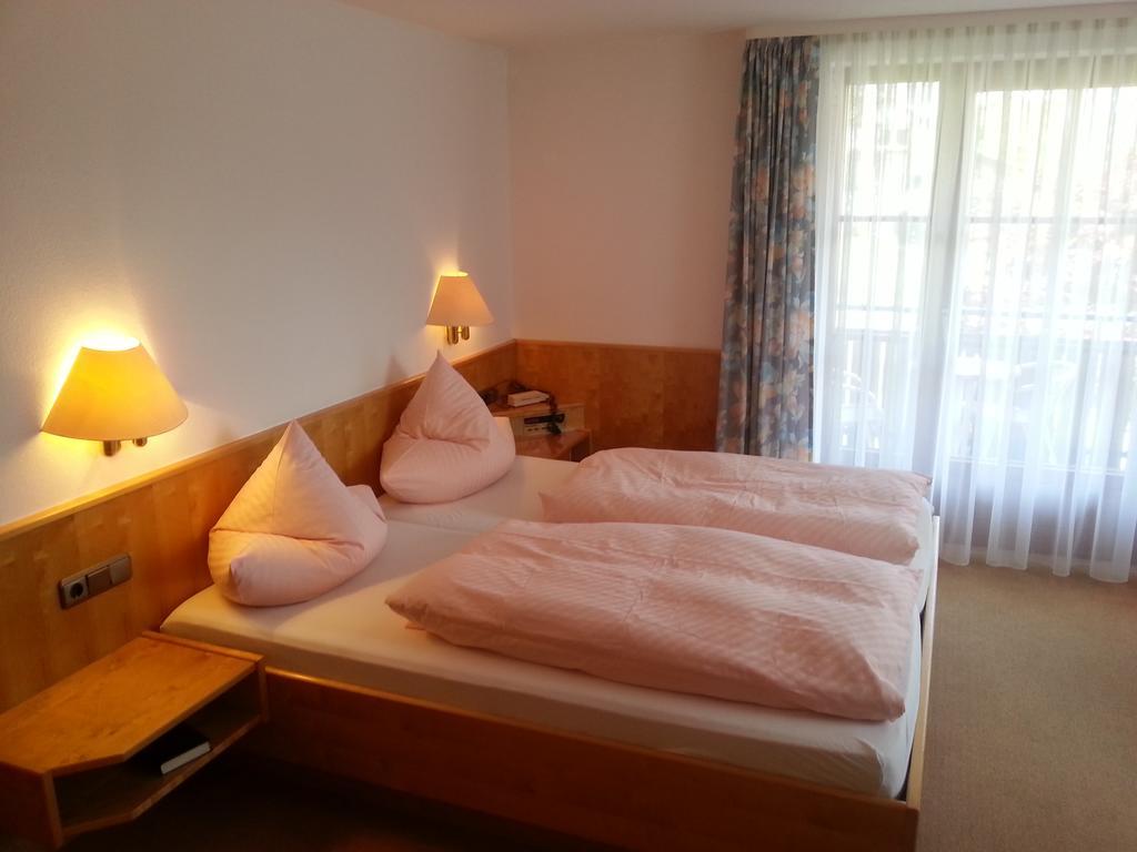 Hotel Seewirt Nonnenhorn Oda fotoğraf