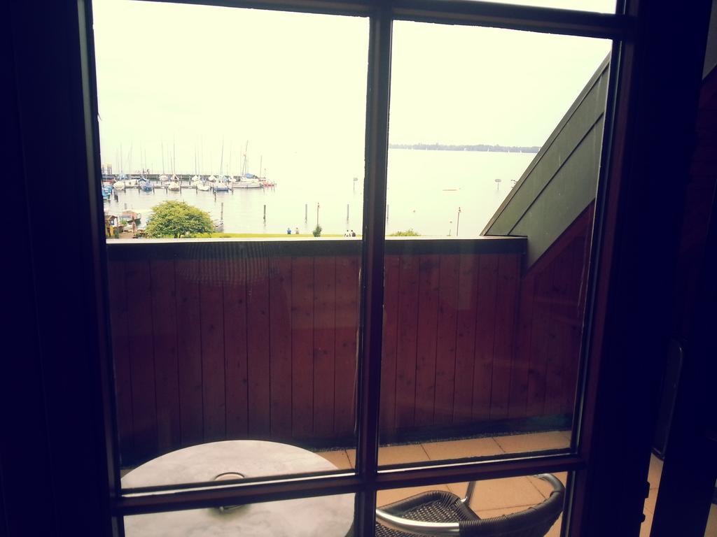 Hotel Seewirt Nonnenhorn Oda fotoğraf
