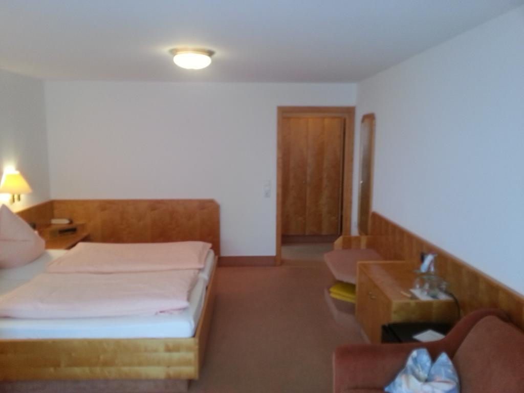 Hotel Seewirt Nonnenhorn Oda fotoğraf